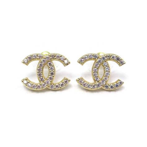 puce d'oreille chanel|Chanel Boucles d'oreilles .